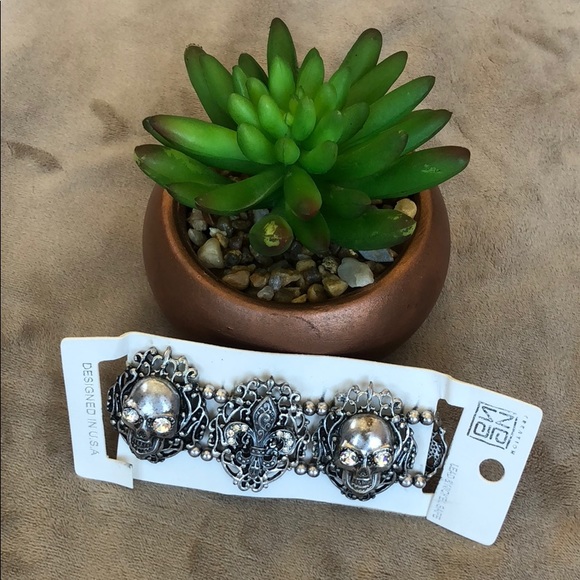 Jewelry - Costume Skull Bracelet